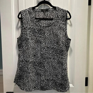 Grace ‘The Perfect Fit’ Black and White‎ Sleeveless Blouse. Size Large.
